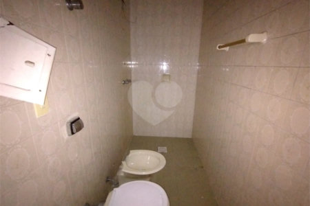 Casa à venda ou para alugar com 4 quartos, sendo 3 suítes,  no Centro, Itapetininga, SP