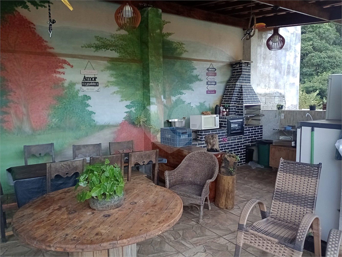Chácara à venda com 5 quartos, sendo 1 suíte, em Jardim Marabá, Itapetininga, SP