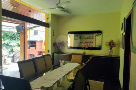Sobrado à venda com 3 quartos, sendo 2 suítes,  em Brooklin Velho, São Paulo, SP