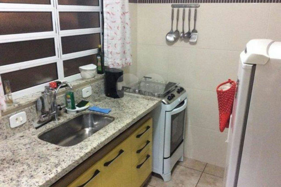 Casa à venda com 2 quartos, sendo 1 suíte, no condomínio Residencial Vila da Serra, São Paulo - SP