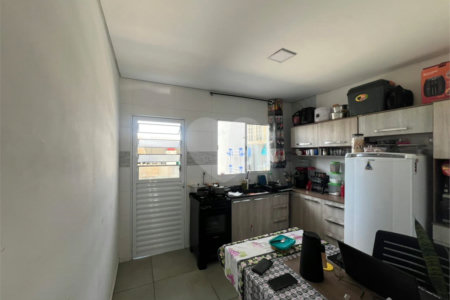 Casa à venda com 2 quartos, sendo 1 suíte, em Vila Barão, Sorocaba, SP