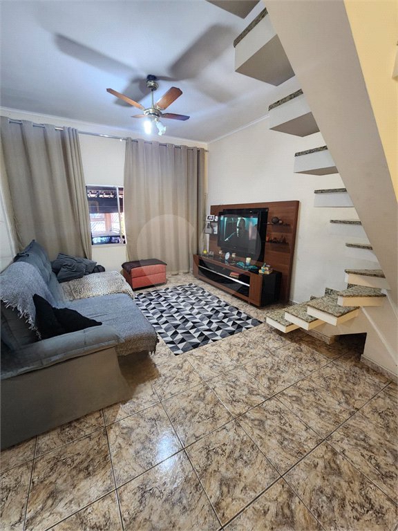 Sobrado à venda com 3 quartos, sendo 1 suíte, em Jardim Franca, São Paulo, SP