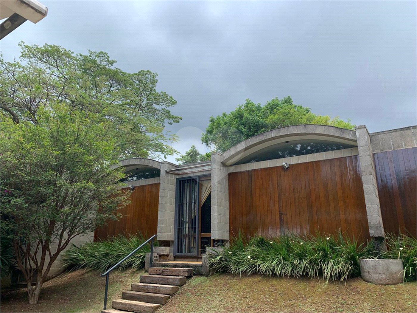 Casa à venda com 5 quartos, sendo 3 suítes, em Morumbi, São Paulo, SP