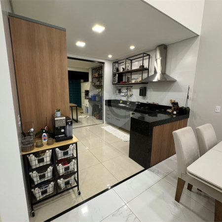 Casa à venda com 3 quartos, sendo 1 suíte, no condomínio Terras de São Francisco, Sorocaba - SP