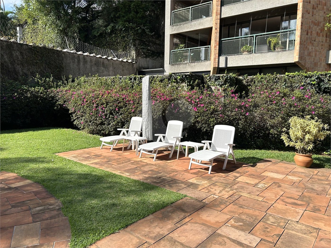 Apartamento à venda com 4 quartos, sendo 2 suítes,  em Paineiras do Morumbi, São Paulo, SP