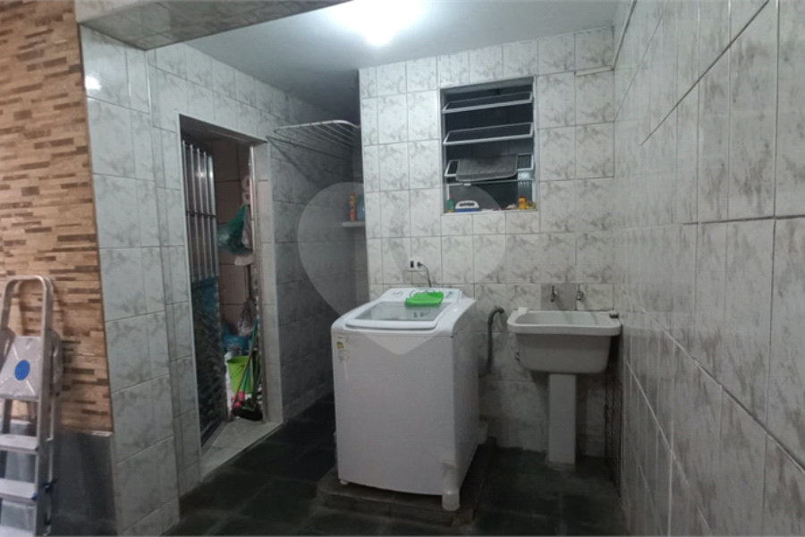 Sobrado à venda com 3 quartos, sendo 1 suíte,  em Tremembé, São Paulo, SP
