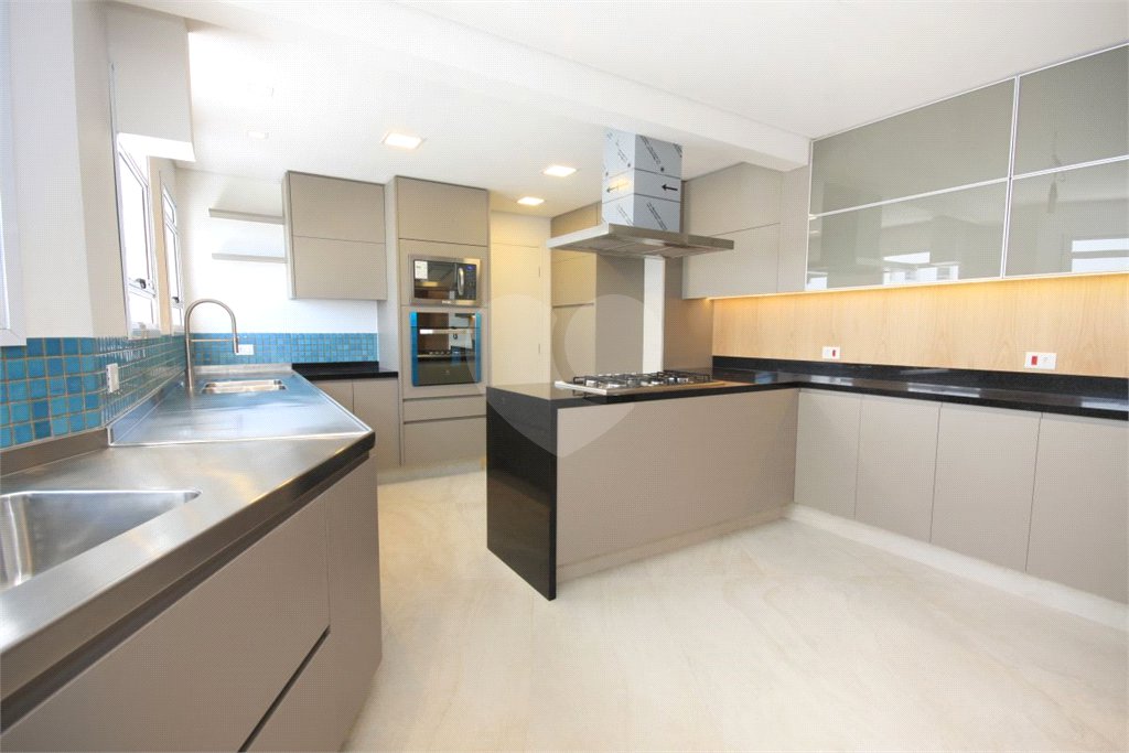 Apartamento para alugar com 3 quartos, sendo 1 suíte, em Granja Julieta, São Paulo, SP