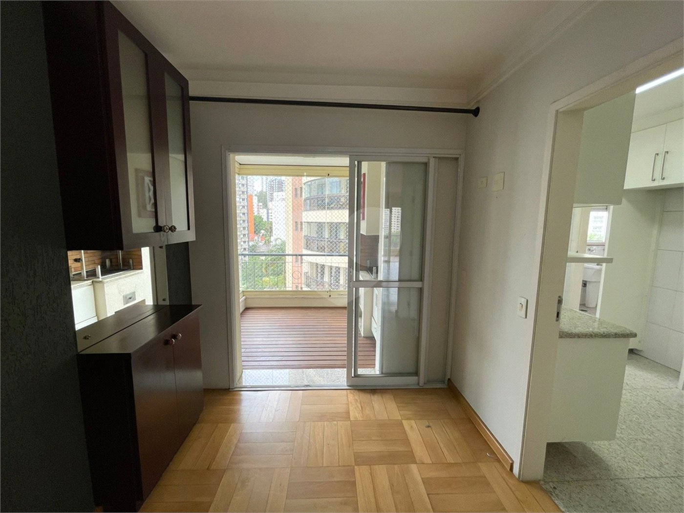 Apartamento à venda ou para alugar com 3 suítes em Vila Suzana, São Paulo, SP