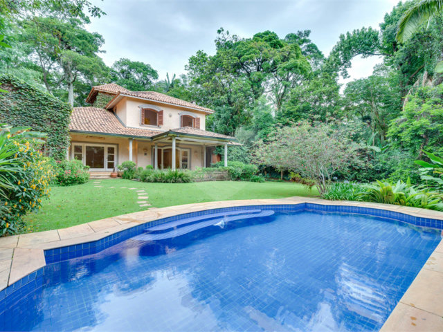 Casa à venda com 4 suítes no condomínio Chácara Flora, São Paulo - SP