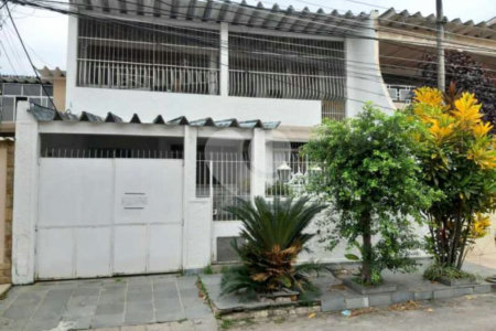 Casa à venda com 2 suítes no condomínio Parque Dourado, Rio de Janeiro - RJ