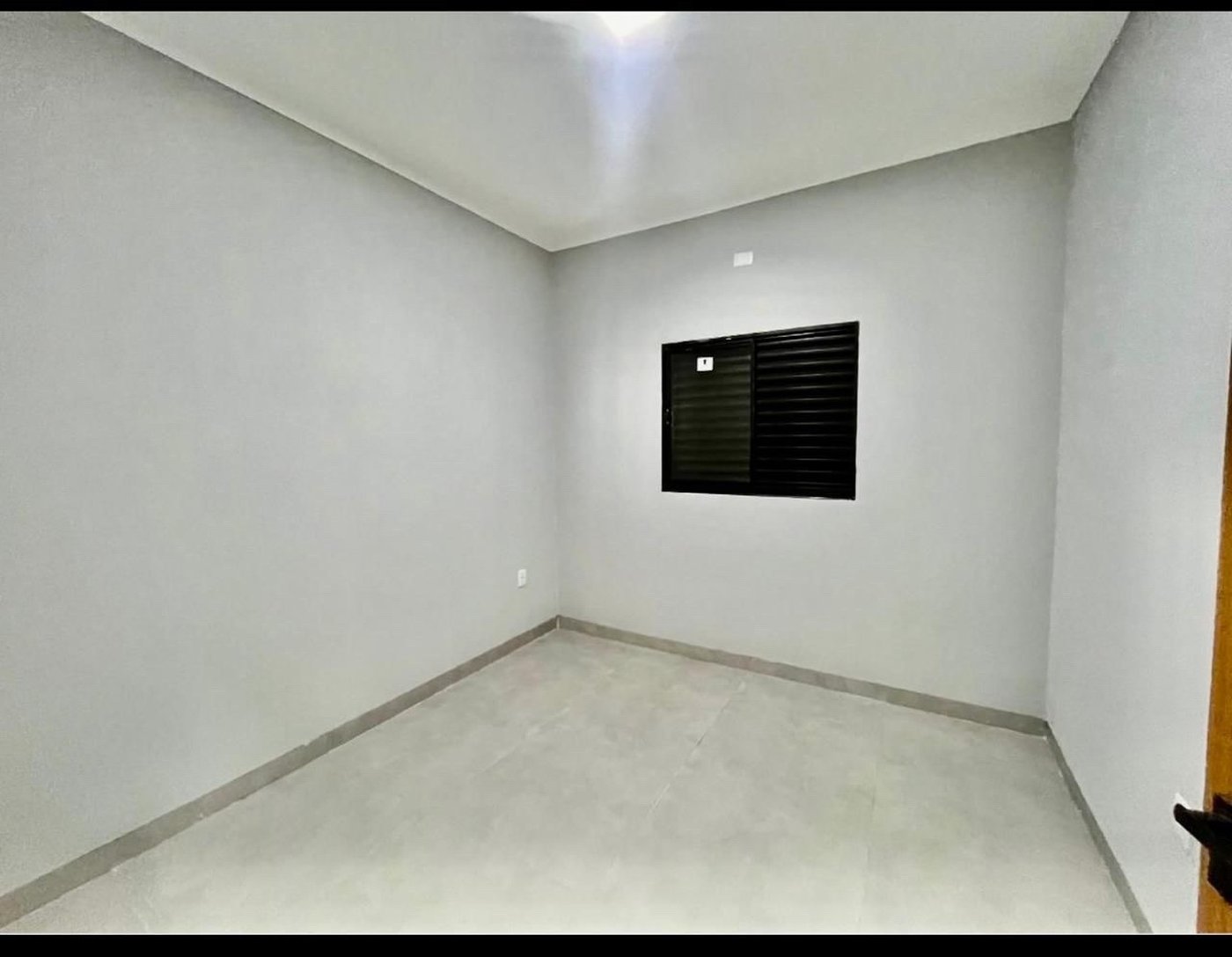 Casa à venda com 2 quartos, sendo 1 suíte,  em Bela Vista da Lagoa, Três Lagoas, MS