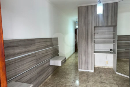 Sobrado à venda ou para alugar com 3 suítes em Vila Sônia, São Paulo, SP