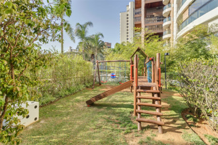 Apartamento à venda com 3 quartos, sendo 1 suíte, em Morumbi, São Paulo, SP
