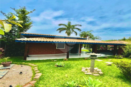 Casa à venda com 4 suítes no condomínio Vale do Lago, Sorocaba - SP