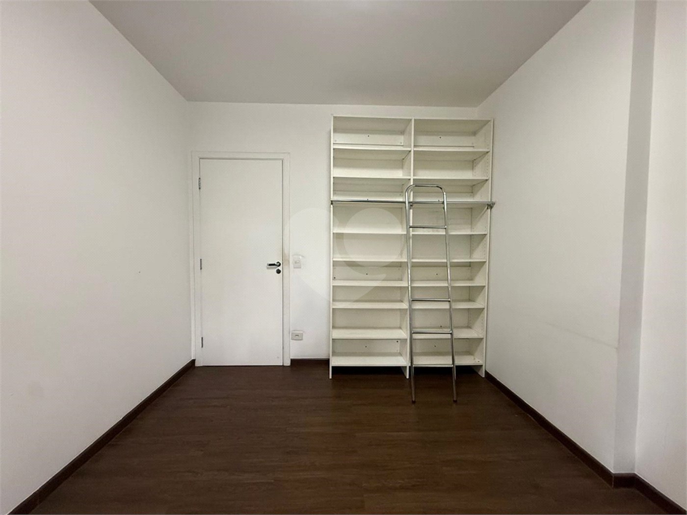 Apartamento à venda com 3 quartos, sendo 1 suíte, em Vila Paulicéia, São Paulo, SP