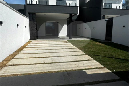 Casa à venda com 3 quartos, sendo 1 suíte, no condomínio Parque Guará, Rio de Janeiro - RJ