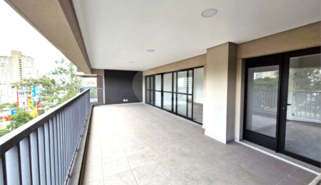 Apartamento à venda com 3 suítes em Alto da Boa Vista, São Paulo, SP