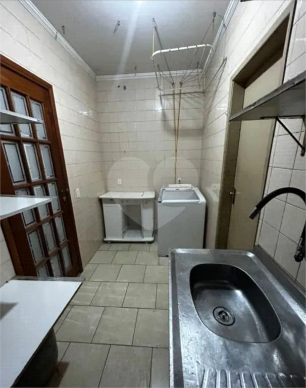 Sobrado à venda com 3 quartos, sendo 1 suíte, em Jardim Ester, São Paulo, SP