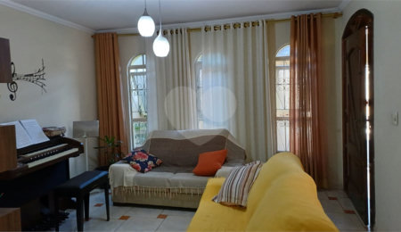 Sobrado à venda com 3 quartos em Vila Giordano, São Paulo, SP