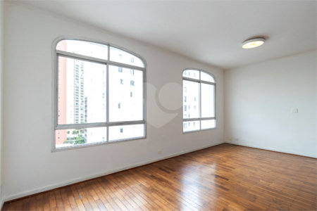 Apartamento à venda com 3 quartos, sendo 1 suíte, em Vila Sofia, São Paulo, SP