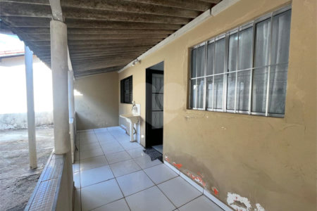 Casa à venda com 1 suíte em Vila Carolina, Itapetininga, SP