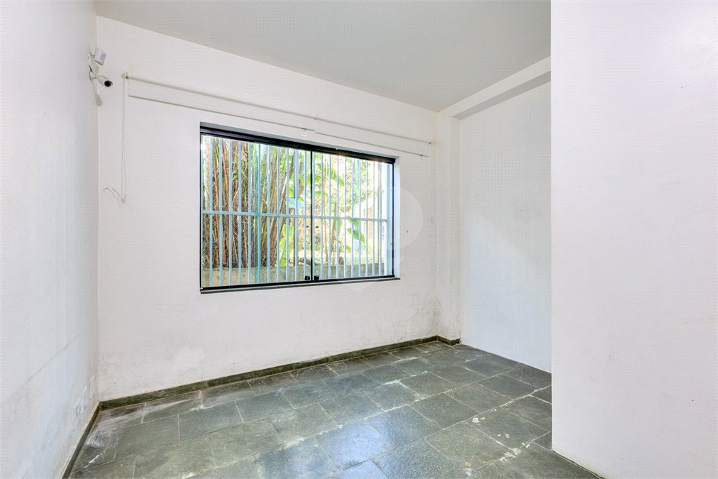 Sobrado à venda ou para alugar com 4 quartos em Jardim Petrópolis, São Paulo, SP