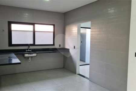 Casa à venda com 3 quartos, sendo 2 suítes, no condomínio Campos do Conde Ii, Paulínia - SP