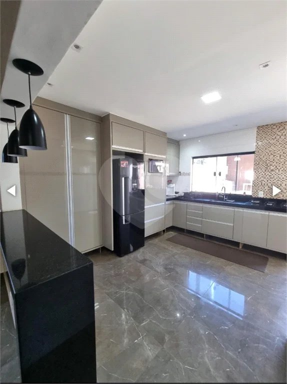 Casa à venda com 4 quartos, sendo 1 suíte,  em Jardim do Bosque, Hortolândia, SP