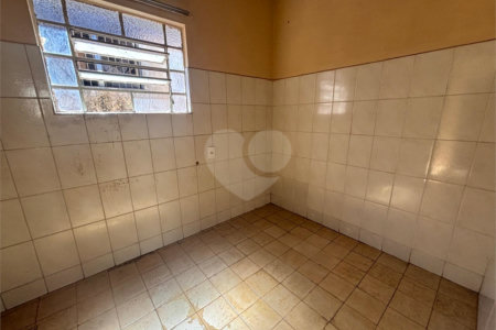 Casa Térrea à venda com 3 quartos em Campos Elíseos, Ribeirão Preto, SP