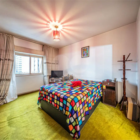 Apartamento à venda com 3 quartos, sendo 1 suíte, em Vila Mariana, São Paulo, SP