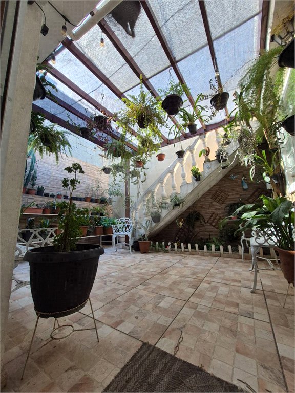 Casa à venda com 3 quartos, sendo 1 suíte,  em Vila Industrial, São Paulo, SP