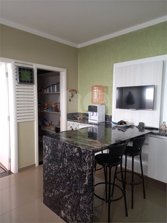 Casa à venda com 3 suítes no condomínio Alpes de Vinhedo, Vinhedo - SP