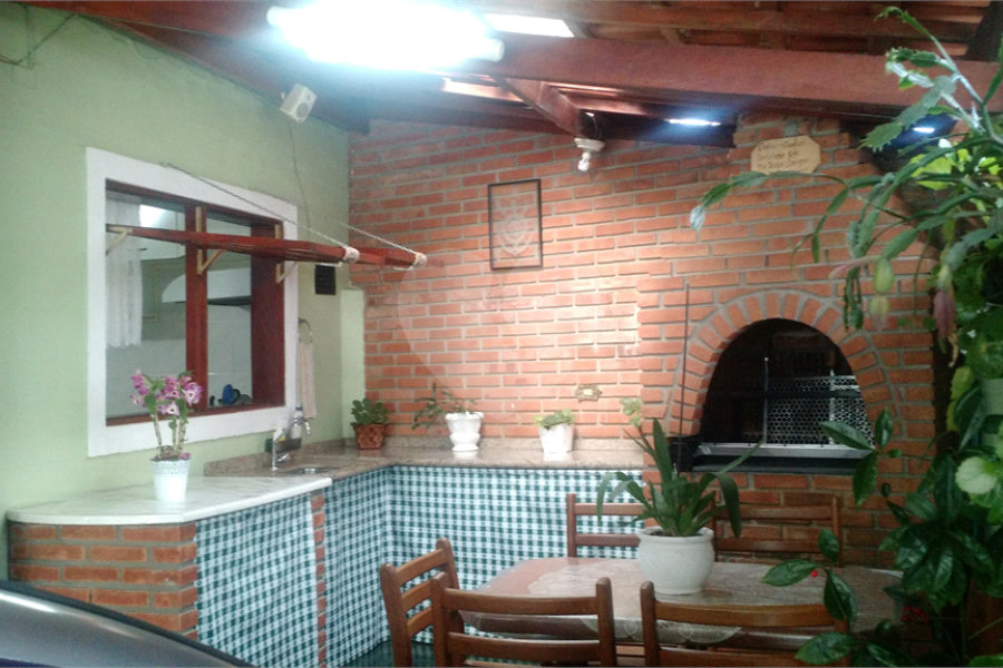 Casa à venda com 3 quartos, sendo 1 suíte, em Horto, São Paulo, SP