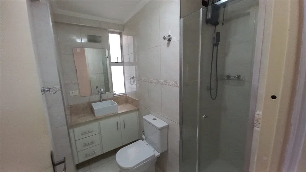 Apartamento à venda com 3 quartos em Jardim Londrina, São Paulo, SP