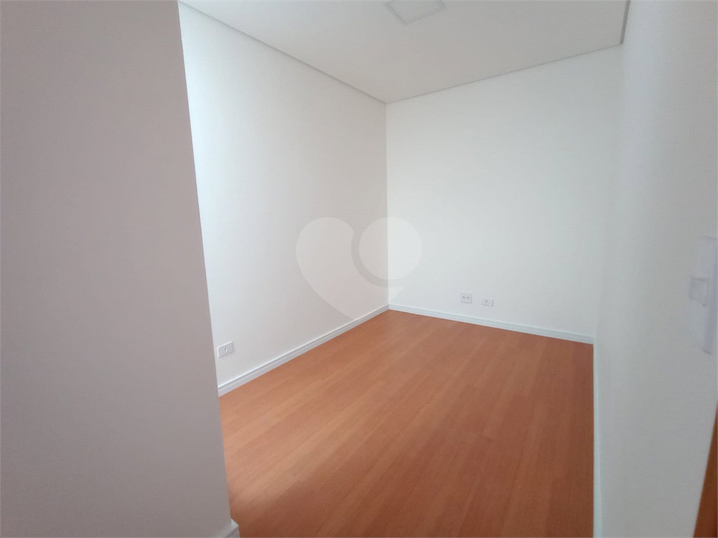 Sobrado à venda com 3 quartos, sendo 1 suíte,  em Campo Grande, São Paulo, SP