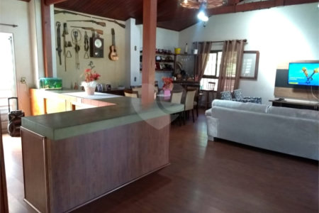 Casa à venda com 4 suítes no condomínio Piccolo Paese, Salto - SP