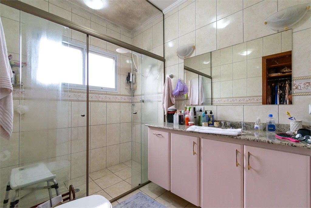 Casa à venda com 3 quartos, sendo 1 suíte,  em Vila Cordeiro, São Paulo, SP