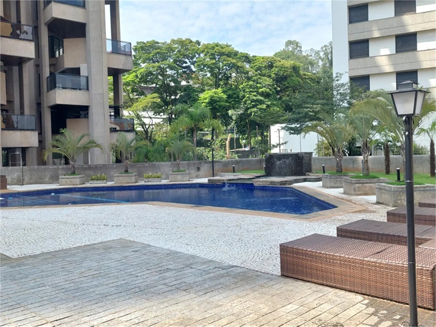 Apartamento à venda com 1 suíte em Vila Suzana, São Paulo, SP