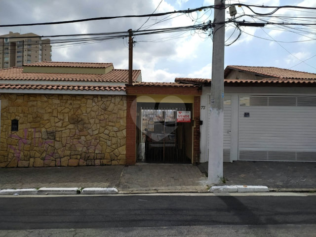 Casa à venda com 6 quartos, sendo 2 suítes,  em Chora Menino, São Paulo, SP