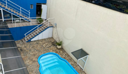 Sobrado à venda com 3 quartos, sendo 1 suíte,  em Horto, São Paulo, SP