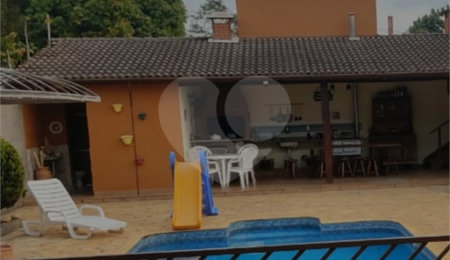 Sobrado à venda com 3 quartos, sendo 1 suíte,  em Esplanada do Carmo, Jarinu, SP
