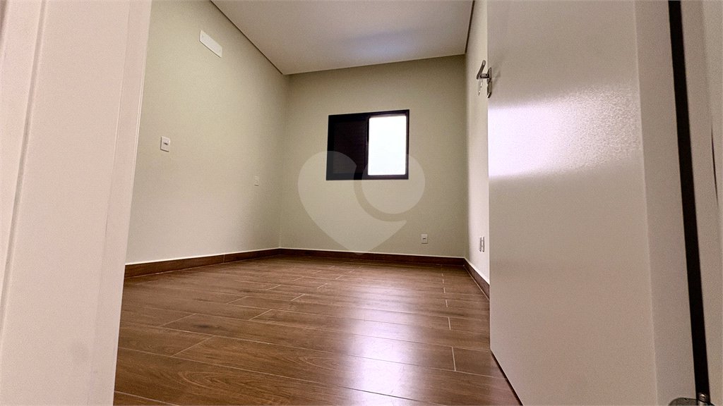 Casa à venda com 3 quartos, sendo 1 suíte, no condomínio Residencial Villagio Wanel, Sorocaba - SP