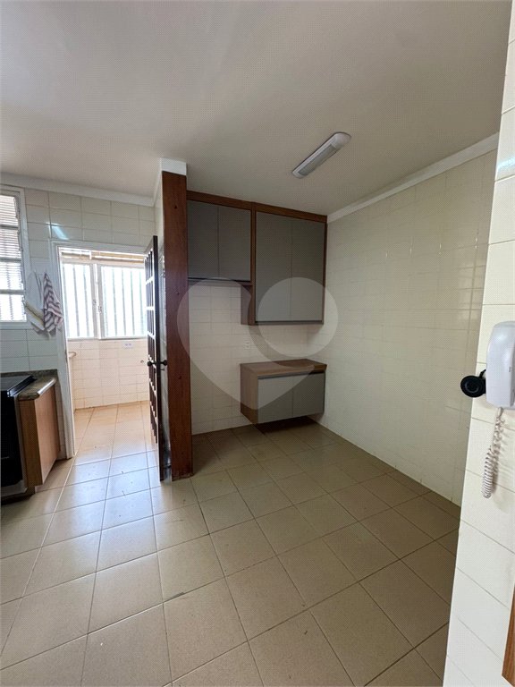 Casa à venda com 3 quartos, sendo 1 suíte,  no condomínio Edifício Crescencia Carolo Balbo, Ribeirão Preto - SP