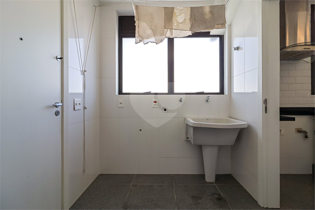 Apartamento à venda com 3 suítes em Cidade Monções, São Paulo, SP