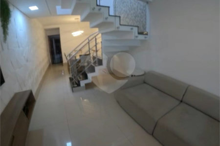 Sobrado à venda com 3 quartos, sendo 1 suíte, em Vila Lúcia, São Paulo, SP