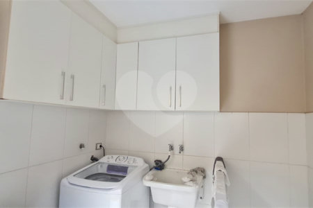 Sobrado à venda com 4 quartos, sendo 1 suíte, em Jabaquara, São Paulo, SP
