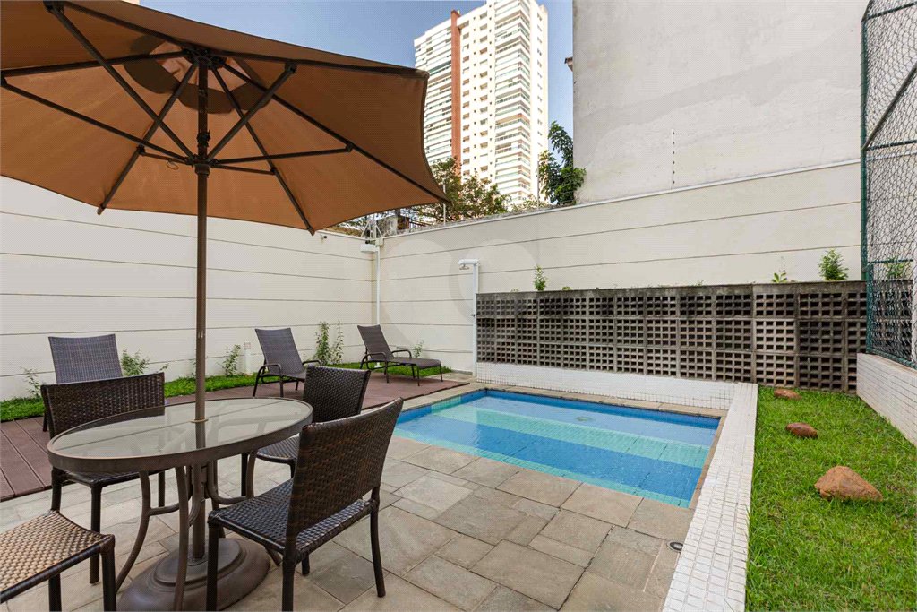 Apartamento à venda com 3 suítes em Vila Anglo Brasileira, São Paulo, SP