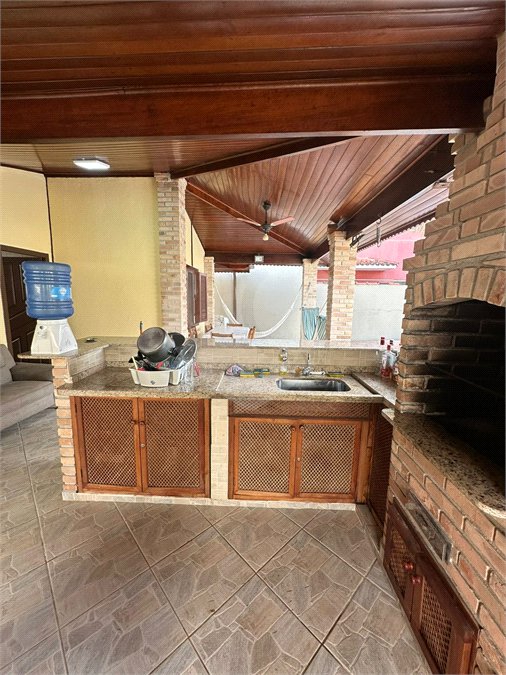 Casa à venda com 3 quartos, sendo 1 suíte,  no condomínio Morada da Praia, Bertioga - SP
