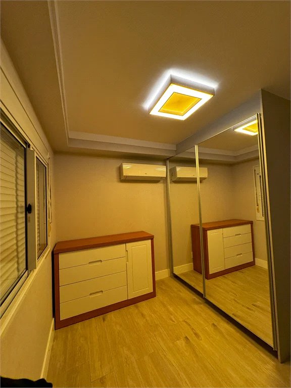 Apartamento à venda com 2 quartos, sendo 1 suíte,  em Jardim Vazani, São Paulo, SP