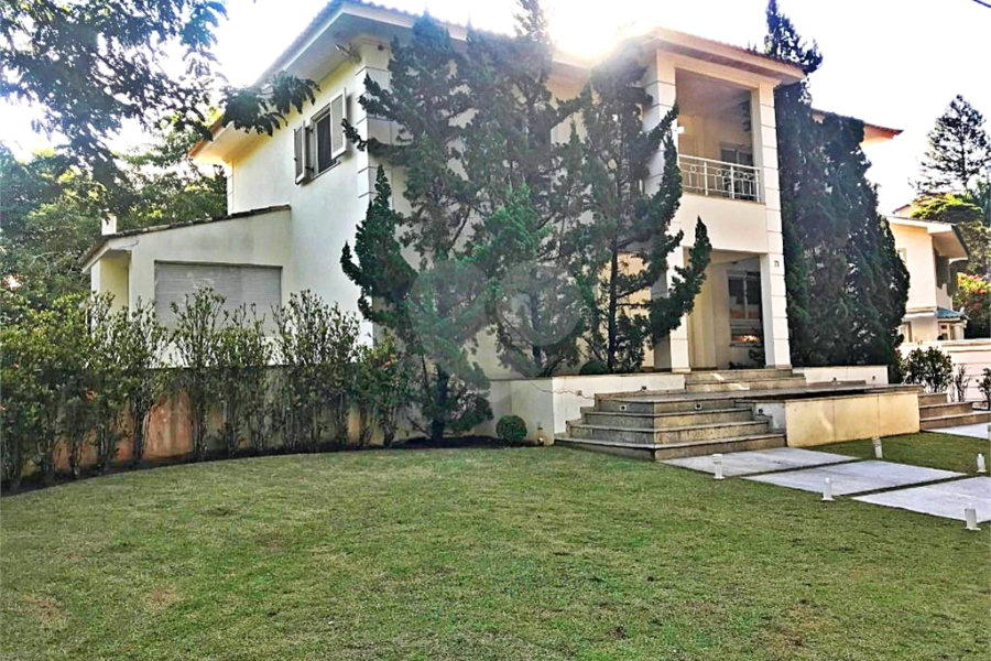 Casa à venda com 4 suítes em Horto Florestal, São Paulo, SP
